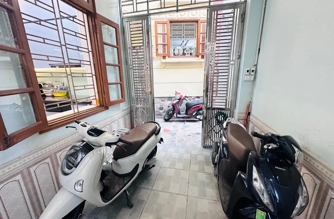 Nhà 3 tầng 50m2 có sân cổng riêng tại phường Lê Chân, Hải Phòng... Bán nhà riêng tại Lê Chân, Hải Phòng 01