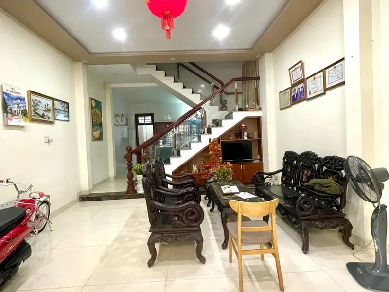Bán Nhà 3 Tầng Mặt Tiền Kinh Doanh Hải Châu Vuông Vức, Gần Sông Hàn... Bán nhà mặt phố tại Hải Châu, Đà Nẵng 01