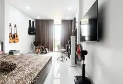 Nhà phố sang trọng mặt tiền đường Ngô Quyền, trung tâm Quận 10... Bán nhà mặt phố tại Diên Hồng, Hồ Chí Minh 02