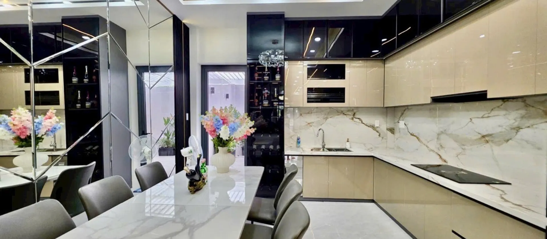 Bán nhà riêng 4 tầng 120m2 tại Chuyên Dùng, gần Phú Mỹ Hưng, nhà mới cao cấp... Bán nhà riêng tại Phú Thuận, Hồ Chí Minh 01