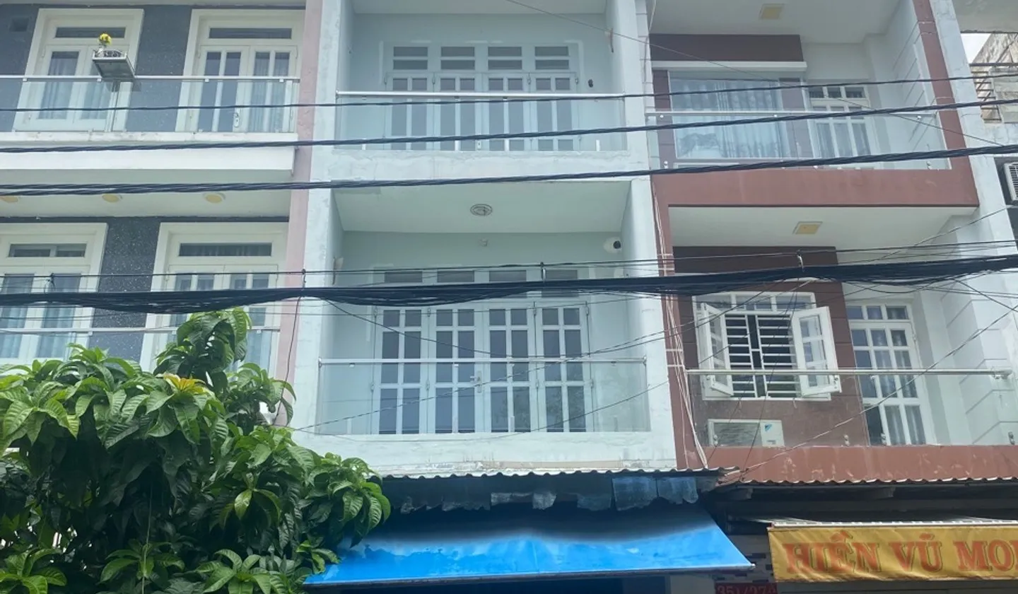 Bán nhà 4 tầng diện tích 80m2 tại quận 6, khu Bình Phú, gần chợ An Dương Vương... Bán nhà riêng tại Bình Phú, Hồ Chí Minh 01