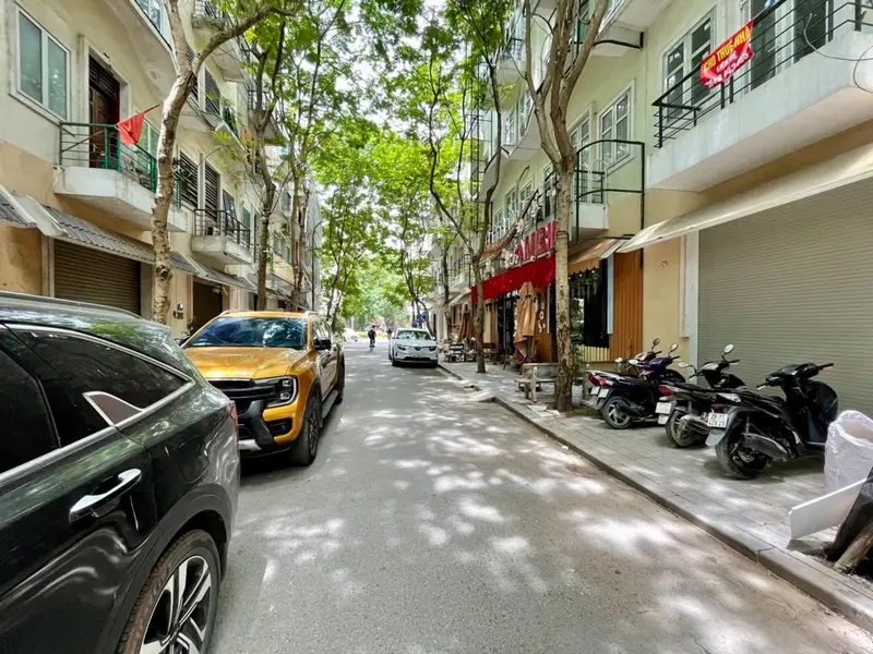 Bán biệt thự liền kề 5 tầng hướng Đông Nam tại khu đô thị Đô Nghĩa, Hà Đông 100m2 x 5 x 5. 21,5 tỷ... Bán biệt thự, liền kề tại Yên Nghĩa, Hà Nội 01