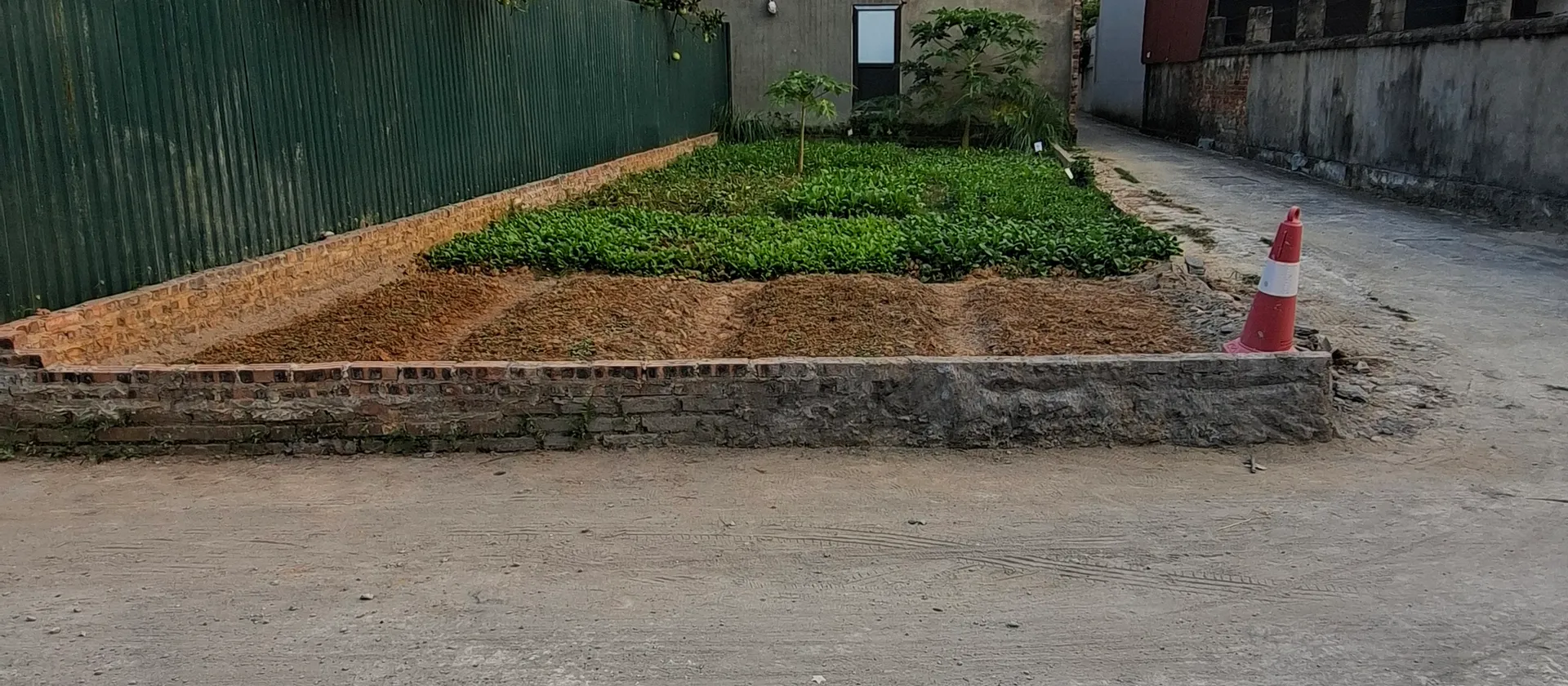 2,xx tỷ sở hữu ngay 80 m² vừa ở vừa kinh doanh sổ đỏ vuông đét... Bán đất tại Đa Phúc, Hà Nội 01