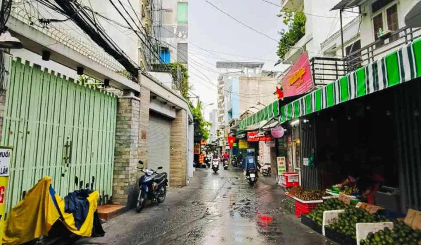 Nhà 5 tầng hiện đại, hẻm xe hơi, Quận 8 giá cực đẹp... Bán nhà riêng tại Chánh Hưng, Hồ Chí Minh 01