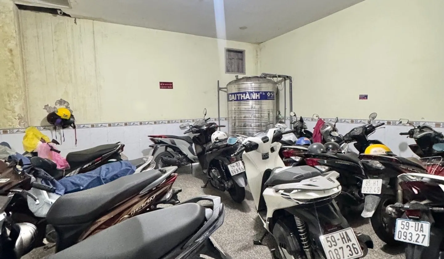 Bán nhà mặt phố Hòa Bình 6 tầng thang máy, cho thuê 60 triệu/tháng, diện tích 103 m2... Bán nhà mặt phố tại Tân Phú, Hồ Chí Minh 01