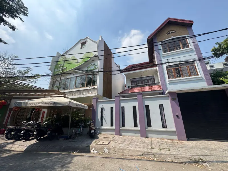 Biệt thự Tên Lửa 3 tầng giá cực hấp dẫn, giảm ngay 1 tỷ... Bán nhà mặt phố tại An Lạc, Hồ Chí Minh 01