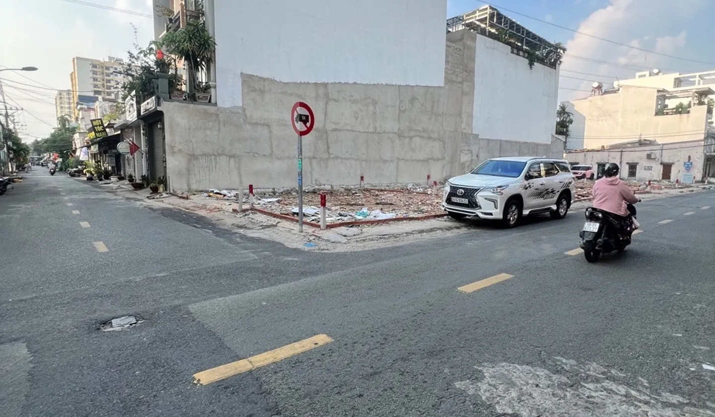 Nhà mặt phố góc rộng tại Trung Mỹ Tây, Quận 12 - Cơ hội kinh doanh đỉnh... Bán nhà mặt phố tại Trung Mỹ Tây, Hồ Chí Minh 01