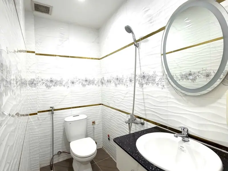 5 TẦNG- HẺM XE HƠI THÔNG -5 PHÒNG NGỦ - KINH DOANH ĐA NGÀNH NGHỀ - HƠN 12 Ty... Bán nhà riêng tại Đức Nhuận, Hồ Chí Minh 01