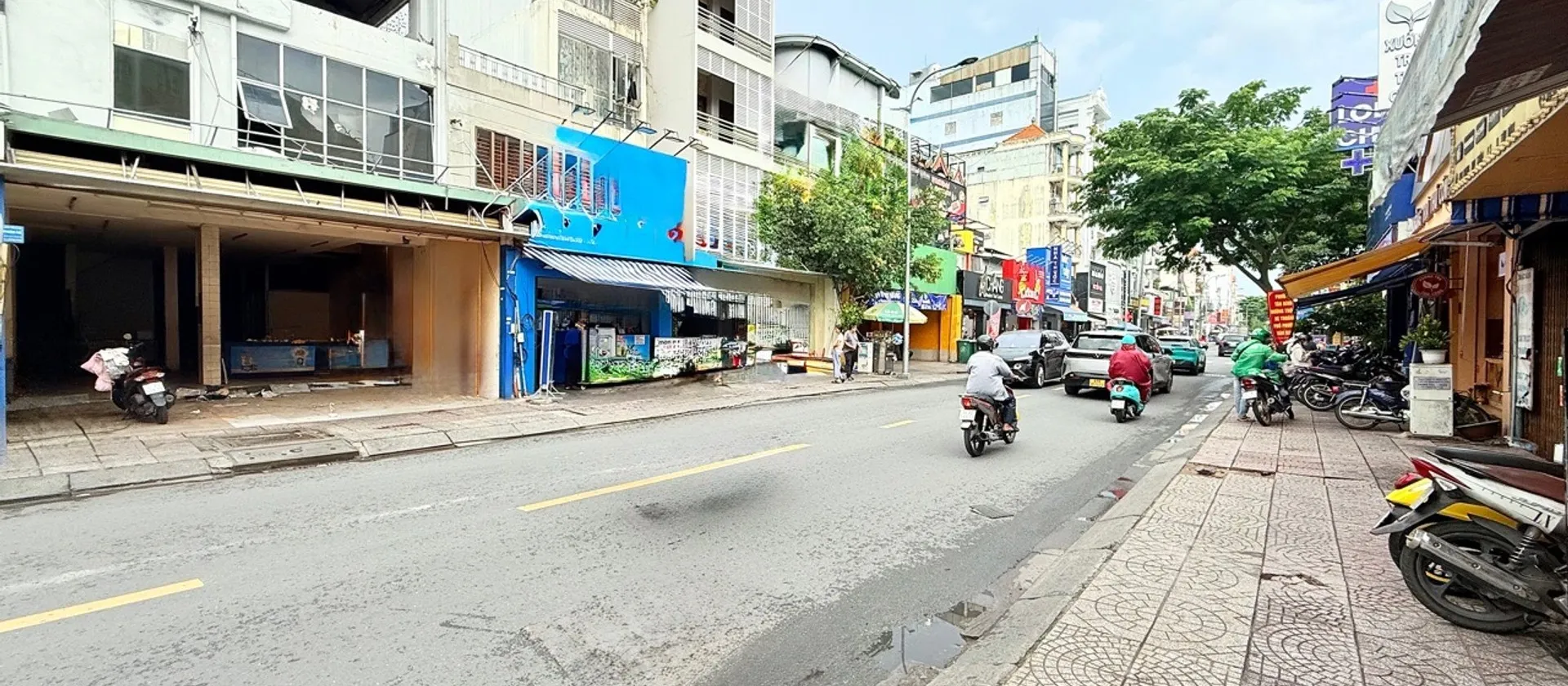 Bán nhà mặt phố 188.5m² - Hoàng Hoa Thám, Nhà Ga T3-3 Tầng- Tân Bình - 43 tỷ VNĐ... Bán nhà mặt phố tại Bảy Hiền, Hồ Chí Minh 01