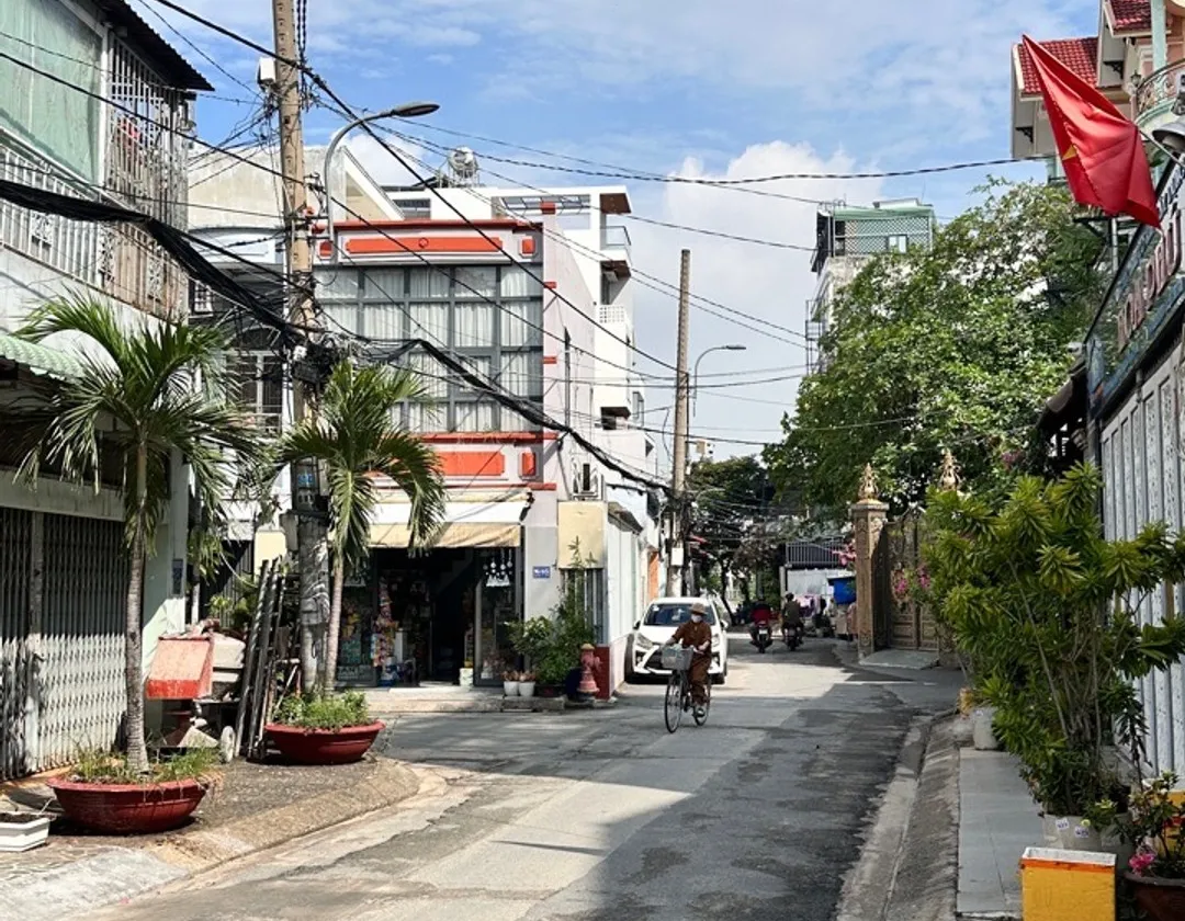 Nhà 4 tầng rộng 207m2 ở Quang Trung, 17 phòng, giá tốt... Bán nhà riêng tại An Hội Tây, Hồ Chí Minh 01
