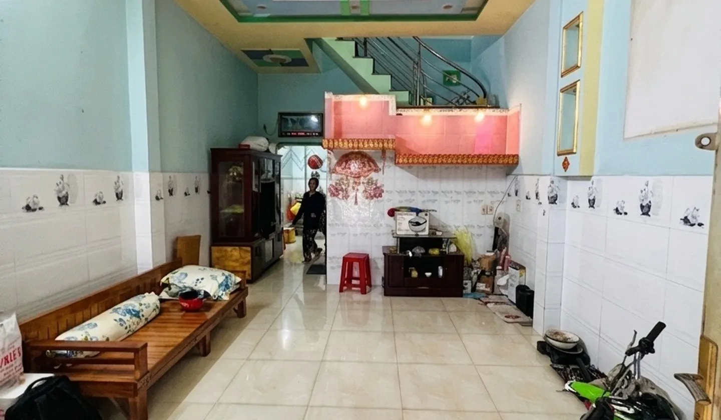 Bán nhà riêng 2 tầng tại phường Bình Trị Đông, quận Bình Tân - gần ngã tư Bốn Xã, tiện di chuyển... Bán nhà riêng tại Bình Trị Đông, Hồ Chí Minh 01