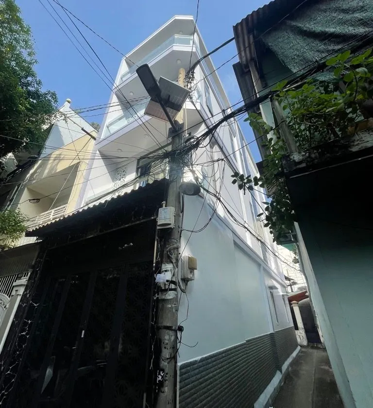 Góc 3 mặt tiền hiếm tại Phú Nhuận, Nhà đẹp 4 tầng chờ đón bạn... Bán nhà riêng tại Phú Nhuận, Hồ Chí Minh 01