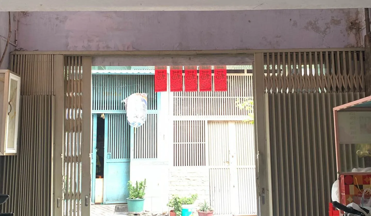 Nhà mặt tiền 3 tầng 36m2, 4 phòng ngủ tại Tân Phú, giá 4.2 tỷ... Bán nhà mặt phố tại Phú Thạnh, Hồ Chí Minh 01