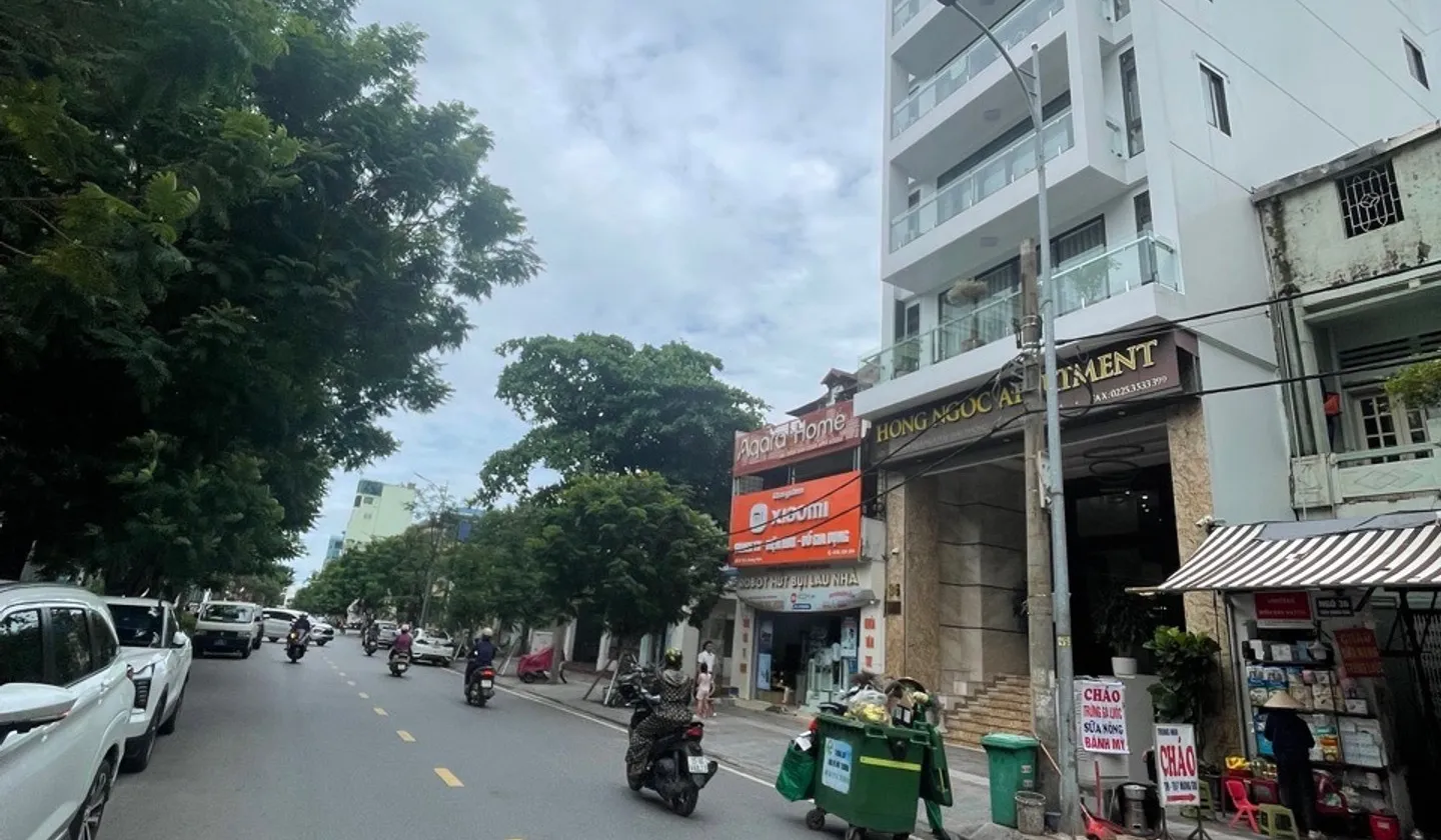 Nhà mặt phố vị trí đắc địa kinh doanh sầm uất tại trung tâm... Bán nhà mặt phố tại Hồng Bàng, Hải Phòng 01