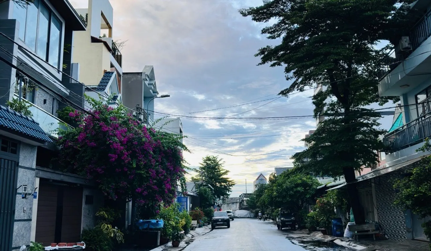 🏡HÓC MÔN - 2 MẶT TIỀN ĐƯỜNG Ô TÔ TRÁNH NHAU - KHU BIỆT THỰ - 120m² - NHÀ CẤP 4 ĐANG CHO THUÊ... Bán nhà mặt phố tại Đông Thạnh, Hồ Chí Minh 01