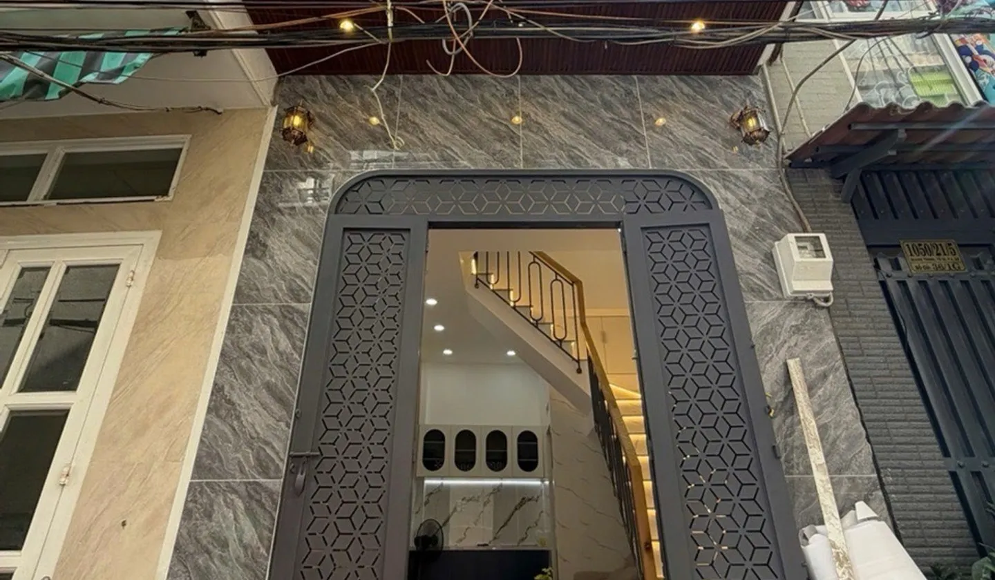 Bán nhà riêng 2 tầng diện tích 15.6 m2 tại Quang Trung, hẻm xe hơi 5m, pháp lý rõ ràng... Bán nhà riêng tại Thông Tây Hội, Hồ Chí Minh 01