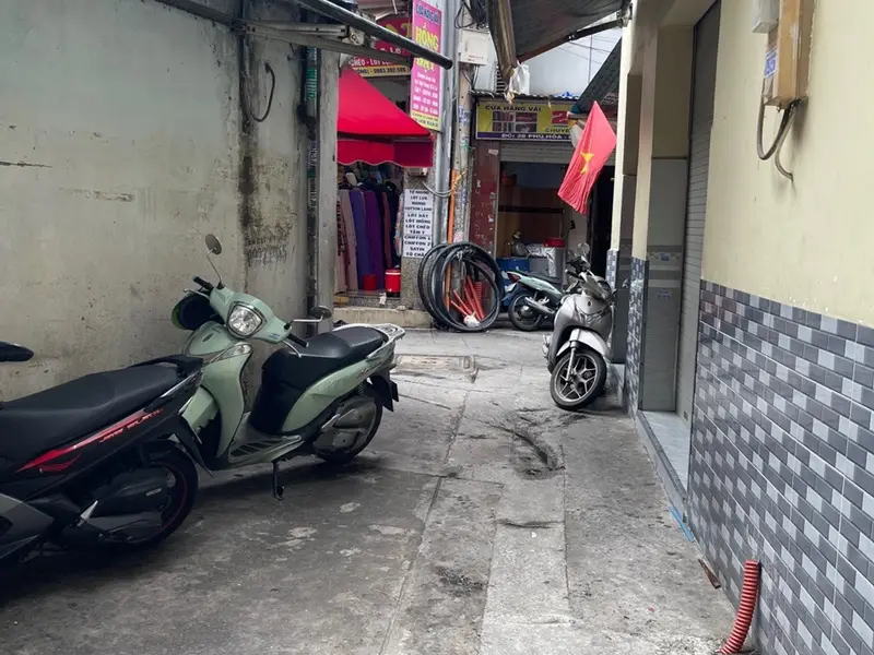 Nhà 3 tầng đẹp gần chợ Tân Bình, giá 4.5 tỷ... Bán nhà riêng tại Tân Hòa, Hồ Chí Minh 01