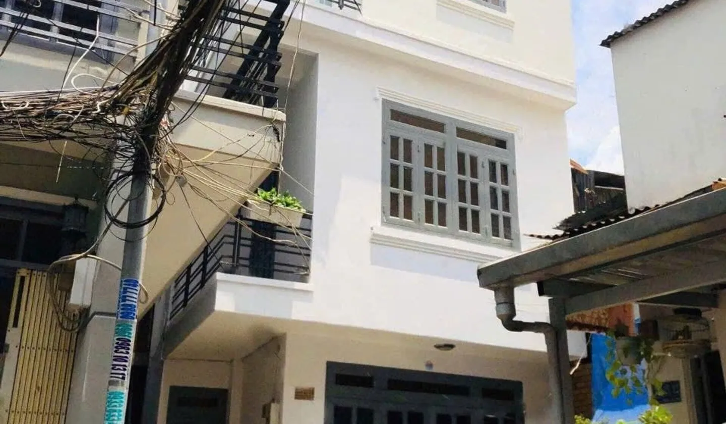 Bán nhà riêng 3 tầng tại phường Vạn Kiếp, 28 m², giá 4,15 tỷ VND... Bán nhà riêng tại Gia Định, Hồ Chí Minh 01