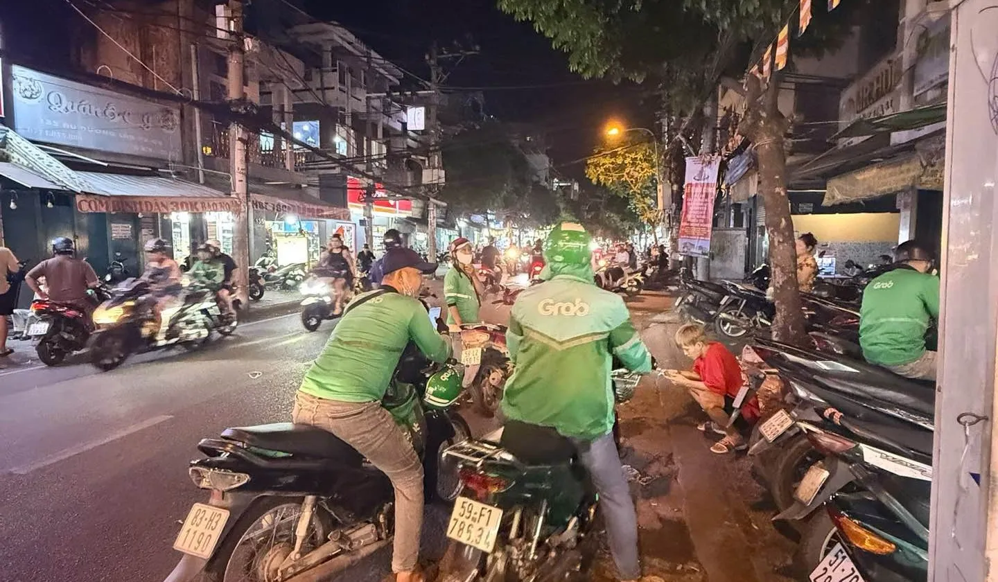 BÁN NHÀ MẶT TIỀN QUẬN 8 - TRỤC ĐƯỜNG ÂU DƯƠNG LÂN KINH DOANH SẦM UẤT - DIỆN TÍCH ĐẤT 63M2, SỔ HỒNG... Bán nhà mặt phố tại Chánh Hưng, Hồ Chí Minh 01