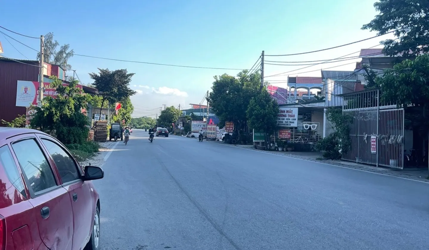 Đất phân lô mặt tiền rộng tại xã Lạc Đạo, Hưng Yên... Bán đất tại Lạc Đạo, Hưng Yên 01