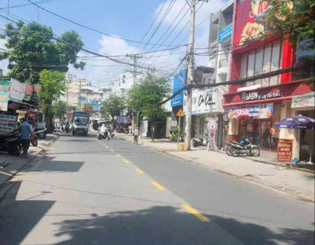 Bán nhà mặt phố 3 tầng, diện tích 92m2, vị trí đắc địa tại quận Nguyễn Văn Quá... Bán nhà mặt phố tại Đông Hưng Thuận, Hồ Chí Minh 01
