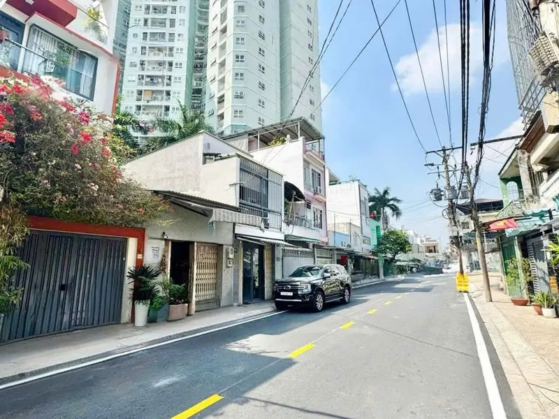 Nhà 4 tầng rộng 70m² tại khu Tô Hiệu, Hòa Bình, thuận tiện gần Đầm Sen và Quận 11... Bán nhà riêng tại Tân Phú, Hồ Chí Minh 01