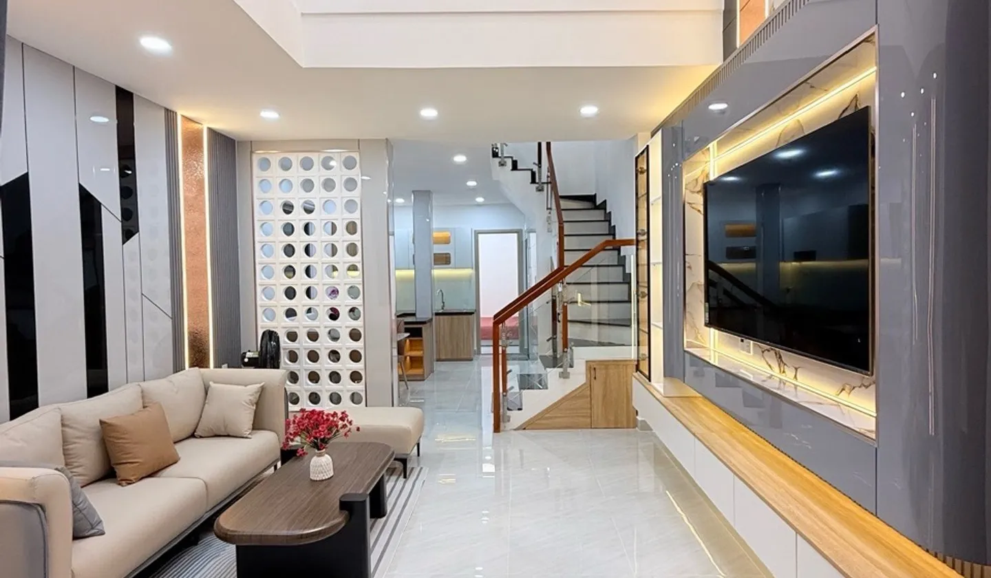 Bán nhà 5 tầng BTCT, căn góc tại phường Hạnh Thông, TP.HCM... Bán nhà riêng tại Hạnh Thông, Hồ Chí Minh 01