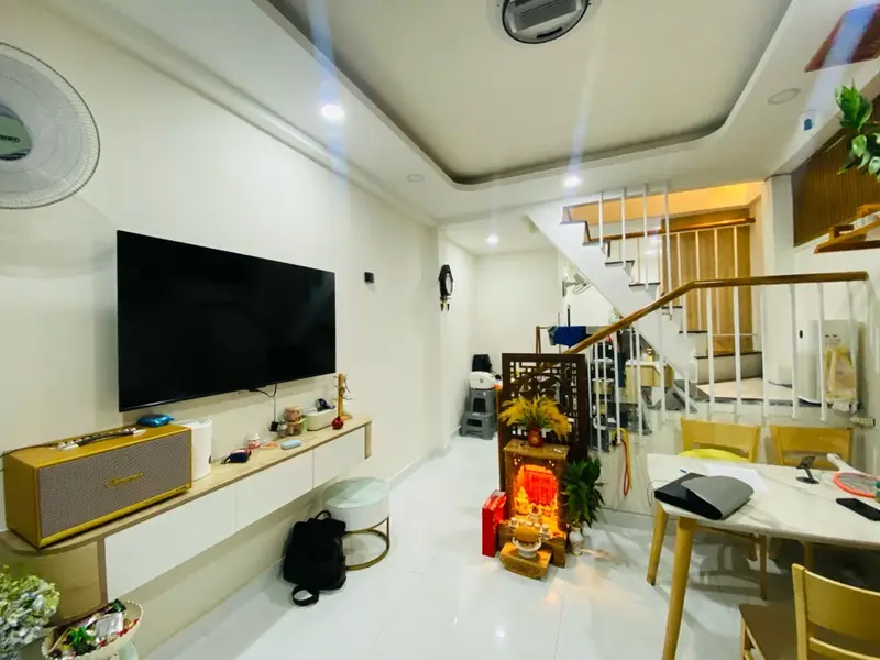 Bán nhà 2 tầng, 2 phòng ngủ, diện tích 35m2 tại Bình Thạnh chỉ hơn 5 tỷ... Bán nhà riêng tại Thạnh Mỹ Tây, Hồ Chí Minh 01