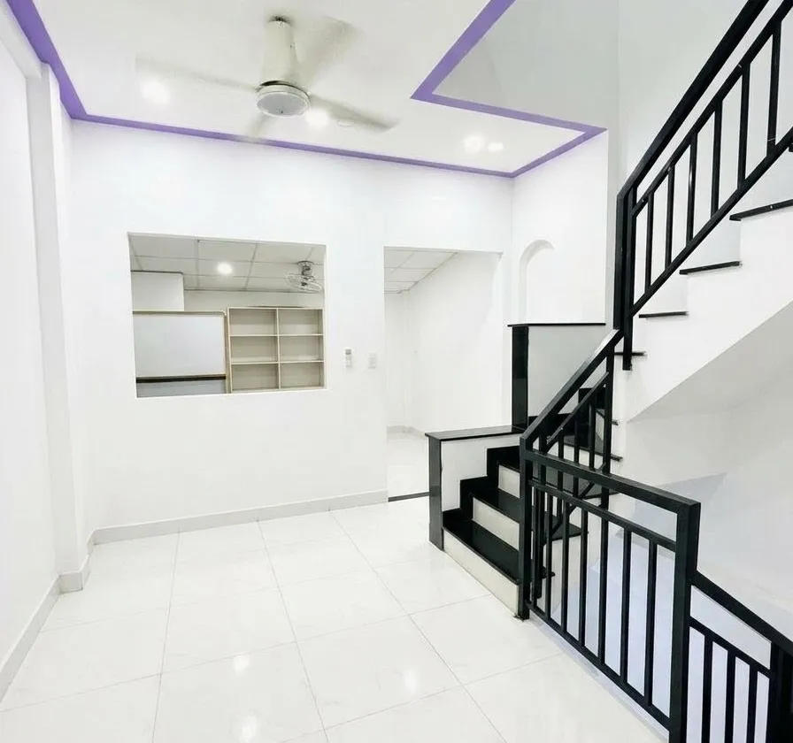 Nhà Tân Phú - Nguyễn Sơn, 2 tầng ở ngay - ngang 4m - dài 15m - hơn 5 tỷ nhẹ.... Bán nhà riêng tại Phú Thọ Hòa, Hồ Chí Minh 01