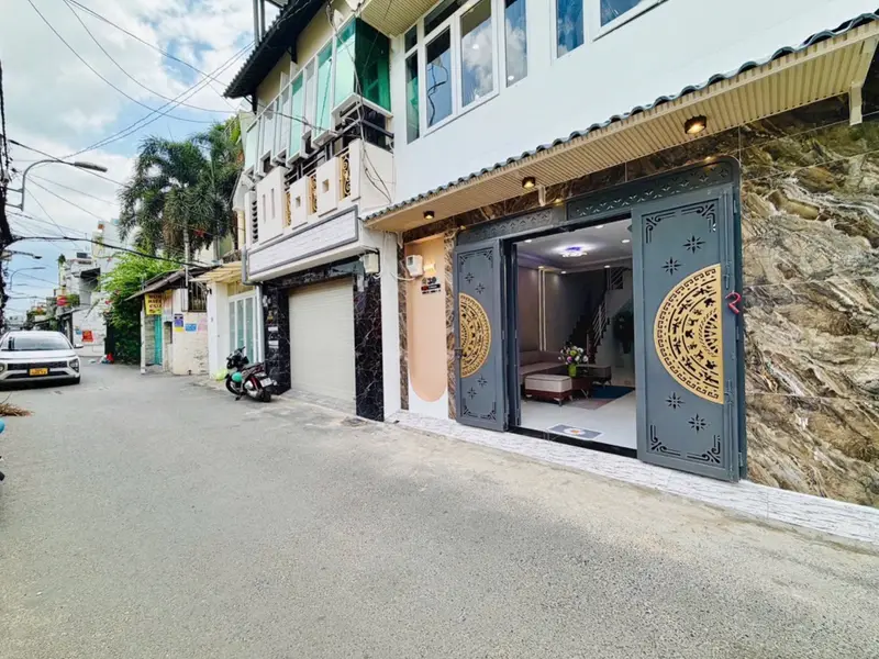 Bán nhà mặt phố tại Phường 11, diện tích 26m2, mặt tiền 4.8m phù hợp kinh doanh đa ngành... Bán nhà mặt phố tại Thông Tây Hội, Hồ Chí Minh 01