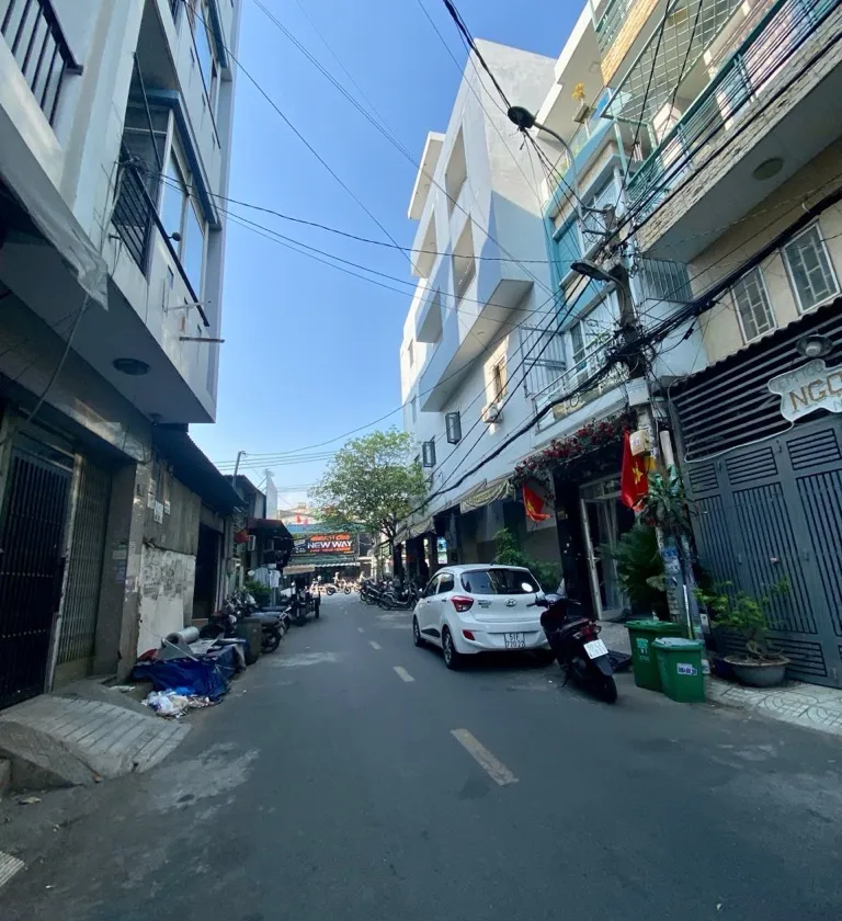 NHÀ 3 TẦNG ĐƯỜNG LÊ VĂN QUỚI BÌNH TÂN... Bán nhà riêng tại Bình Tân, Hồ Chí Minh 01