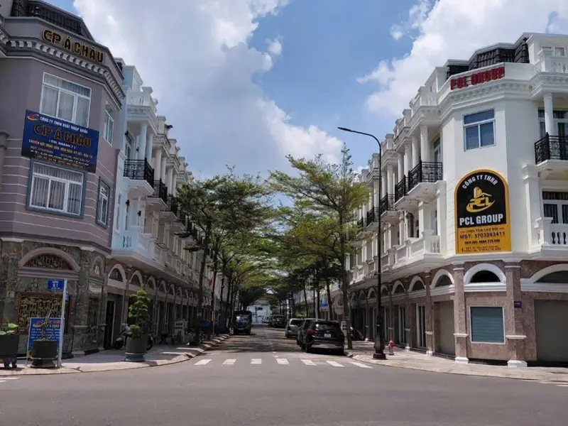 🔥🔥 NHÀ 3 TẦNG VỪA MỚI HOÀN THIỆN- KDC INCON CENTRAL,P.DĨAN- DIỆN TÍCH 60M2- SHR HOÀN CÔNG CHUẨN C... Bán nhà mặt phố tại Dĩ An, Hồ Chí Minh 01