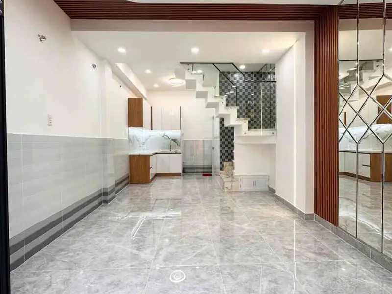 Cơ hội hiếm có: Nhà 2 tầng mới toanh, vị trí trung tâm Quận 8, giá cực tốt... Bán nhà riêng tại Chánh Hưng, Hồ Chí Minh 01
