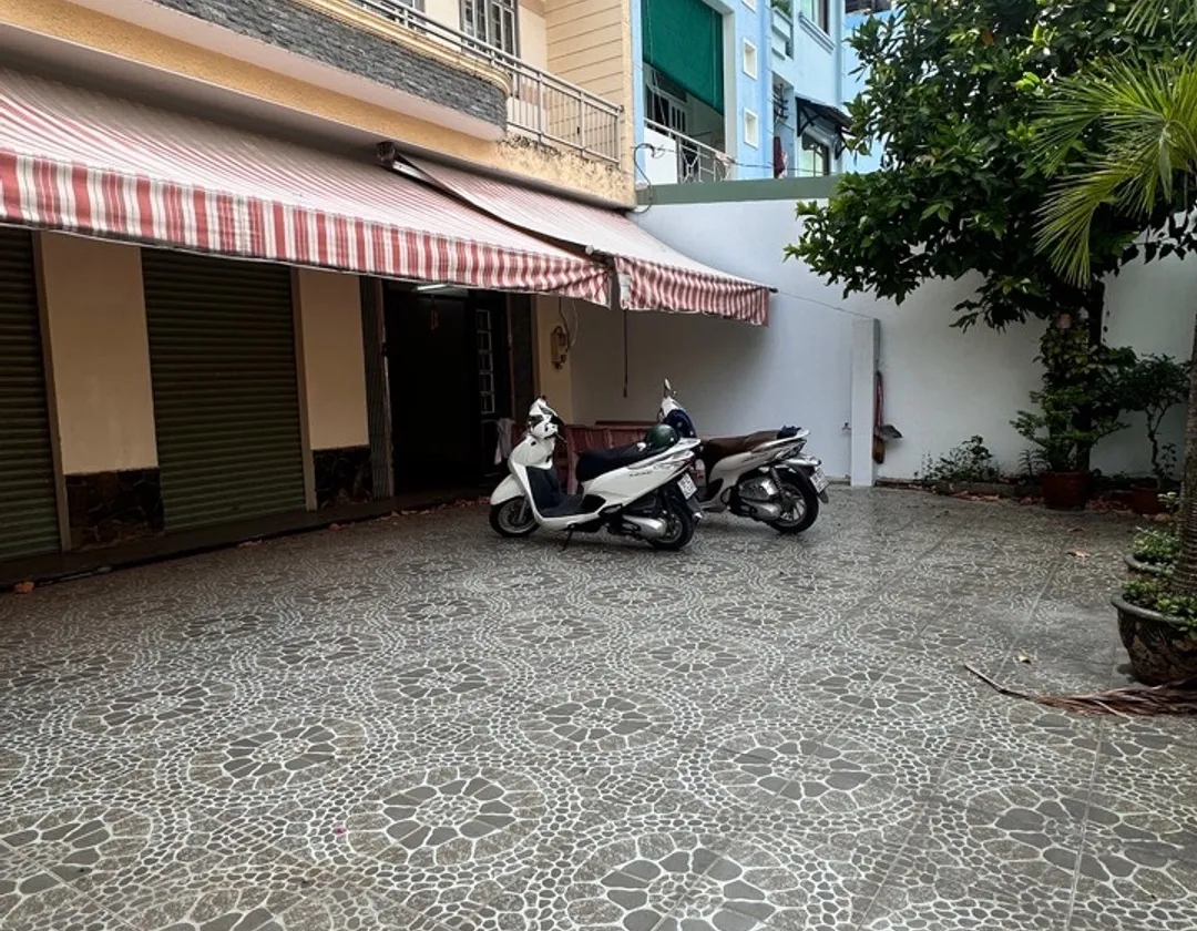 Nhà 4 Tầng ,Quang Trung, 17 Phòng, Sân Ô Tô Rộng, Doanh Thu 80Tr/ Tháng... Bán nhà riêng tại An Hội Tây, Hồ Chí Minh 01