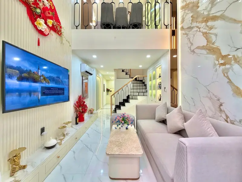 PN024: 7,2 TỶ – Ô TÔ TỚI NHÀ, CHỈ 2 CĂN RA Phùng Văn Cung
32M² • SD 120M² • 4PN • 5WC • 4 TẦNG... Bán nhà riêng tại Cầu Kiệu, Hồ Chí Minh 01
