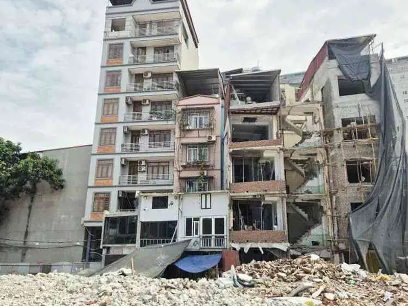 Nhà mặt ngõ phố Khương Trung với diện tích hiếm có và mặt tiền rộng, vị trí đắc địa... Bán nhà mặt phố tại Khương Đình, Hà Nội 01