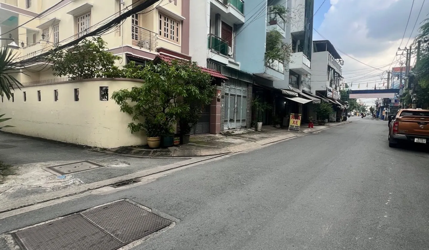 Nhà 2 Tầng Hẻm Xe Hơi - Tận Hưởng Cuộc Sống Hiện Đại... Bán nhà riêng tại Tân Sơn, Hồ Chí Minh 01