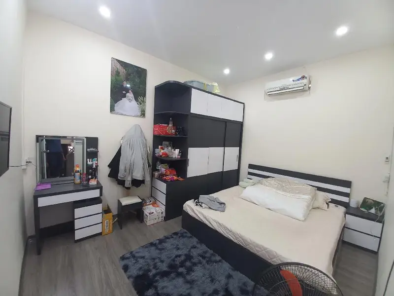 Bán nhà 3 tầng mặt tiền lớn tại Lạc Long Quân, phường Nghĩạ Đô, Hà Nội, thích hợp kinh doanh... Bán owner_side tại Nghĩa Đô, Hà Nội 01
