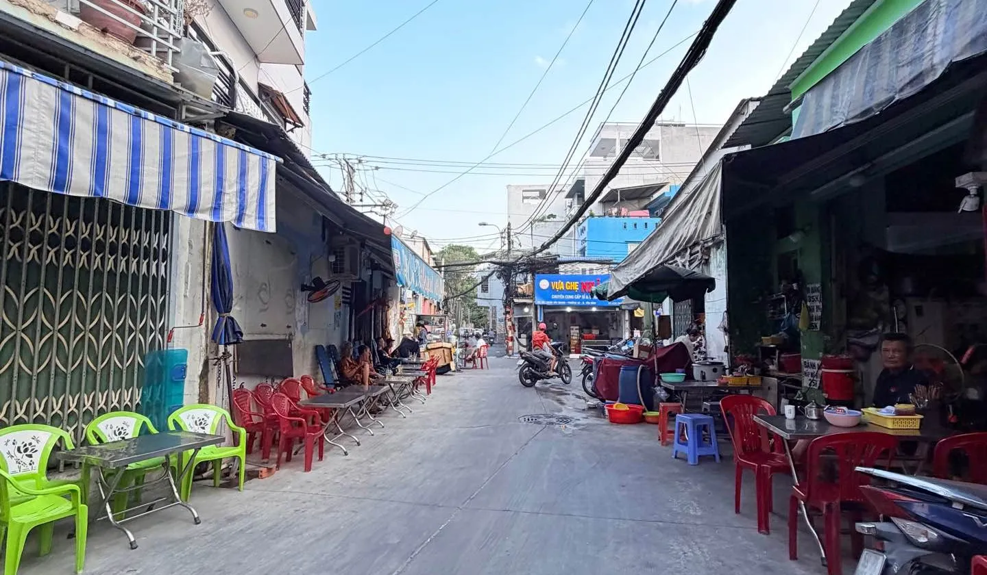 Nhà hẻm xe tải kinh doanh, 35m2, 3 tầng, giá 5 tỷ, Tân Bình... Bán nhà mặt phố tại Bảy Hiền, Hồ Chí Minh 01
