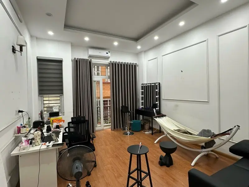 Bán nhà riêng 4 tầng tại phường Yên Hòa, diện tích 75 m², tiềm năng cao... Bán nhà riêng tại Yên Hòa, Hà Nội 01