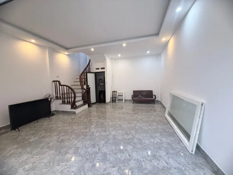 CHỈ 9 TỶ - OTO ĐỖ CỬA - PHỐ KIM GIANG -THANH XUÂN - NGÕ THÔNG - KO QUY HOẠCH - TIỀM NĂNG TĂNG GIÁ... Bán nhà riêng tại Định Công, Hà Nội 01