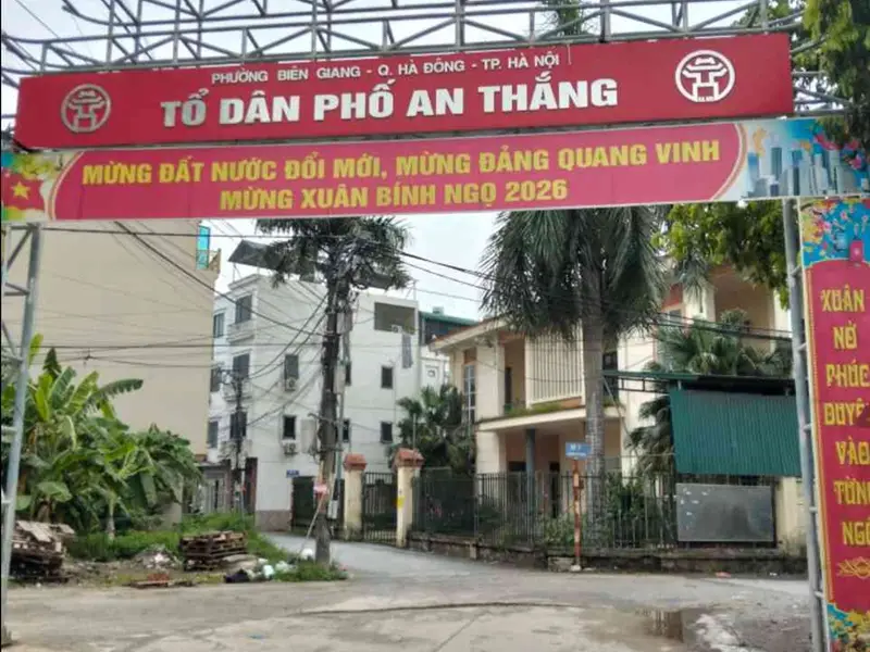 CHỦ NHIỆT BÁN GIẢM CHÀO GIÁ MỚI 3,75 TỈ 
💥💥💥THÔNG ÔTÔ, ÔTÔ ĐỖ CỬA.
HAI THOÁNG TRƯỚC SAU... Bán Shophouse tại Chương Mỹ, Hà Nội 01