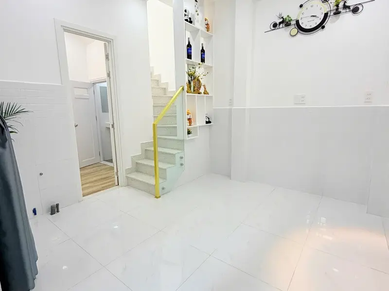 Nhà 2 tầng mới tinh tặng full nội thất ở Hồng Lạc Tân Bình... Bán nhà riêng tại Bảy Hiền, Hồ Chí Minh 01