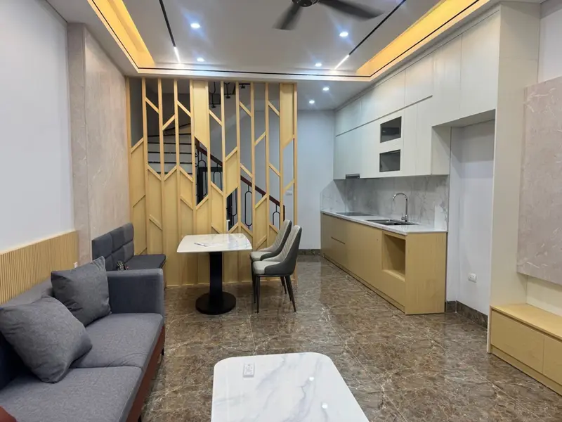 Nhà đẹp mới 5 tầng ngay trung tâm Lệ Mật, tiện nghi đầy đủ... Bán nhà riêng tại Việt Hưng, Hà Nội 01