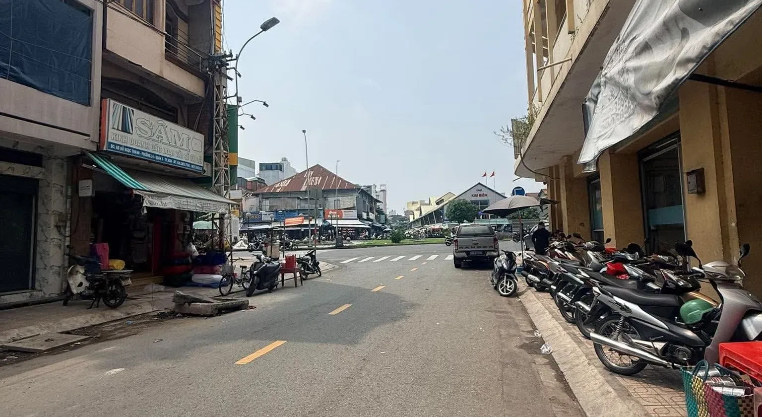 🏡 Mặt tiền - ĐỖ NGỌC THẠNH - HẢI THƯỢNG LÃN ÔNG - Q5 - 34m² - 2 Tầng - G.iá 11 T.ỷ nhỉnh... Bán nhà mặt phố tại Chợ Lớn, Hồ Chí Minh 01