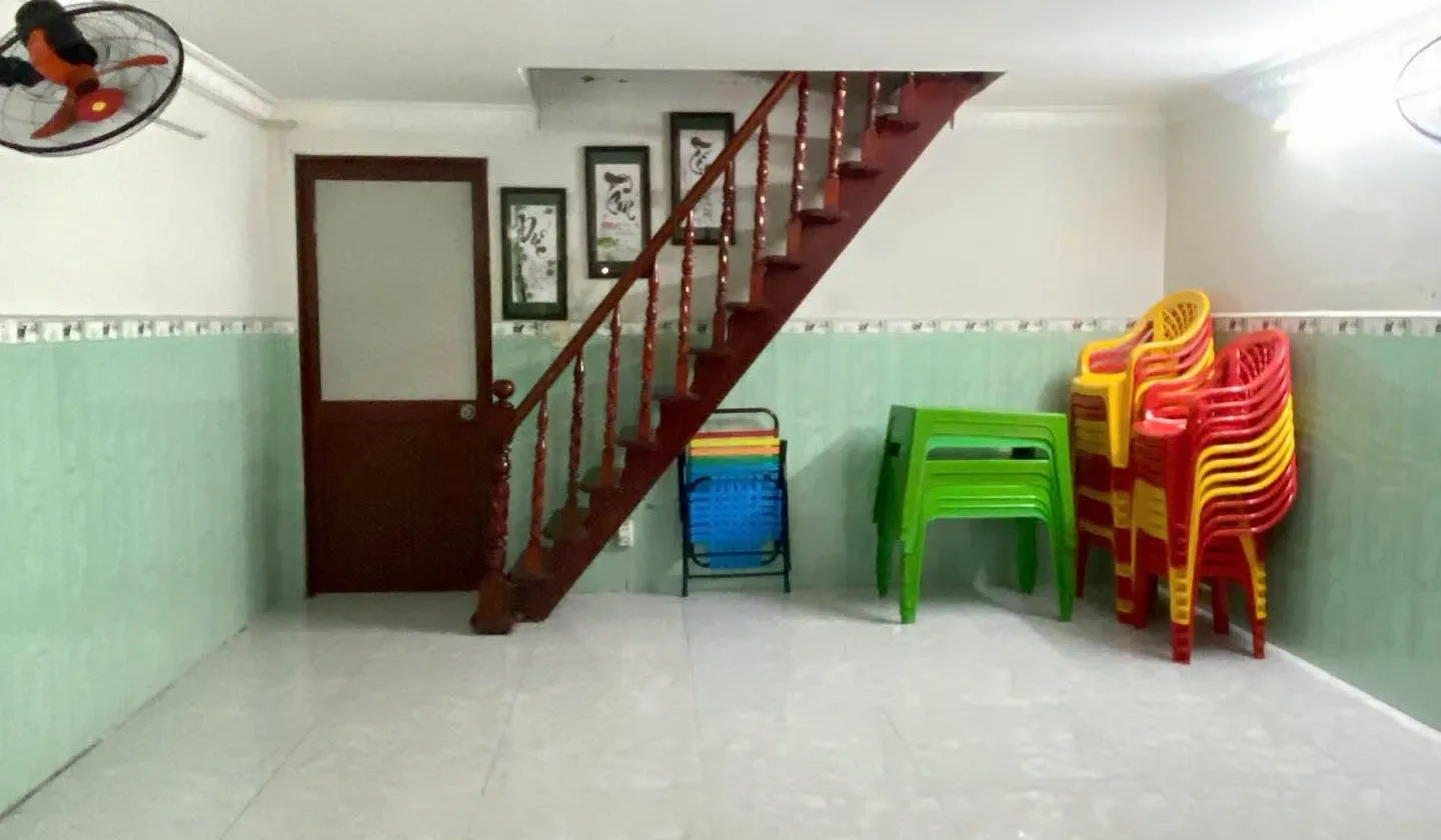 Rẻ nhất khu vực - 89m2 cho một căn nhà trệt - lầu, hẻm xe hơi gần AEON Tân Phú... Bán nhà riêng tại Bình Hưng Hòa, Hồ Chí Minh 01
