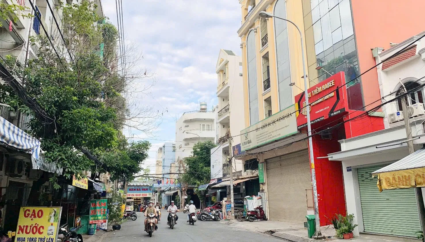 🔥 ĐỐI DIỆN AEON – NGANG 7M, NỞ HẬU, 12TỶ… ĐỌC TỚI ĐÂY LÀ ĐỦ ĐỂ MUỐN XEM.

🏡 7x20m • Dtcn 120m2, M... Bán nhà riêng tại Tân Sơn Nhì, Hồ Chí Minh 01