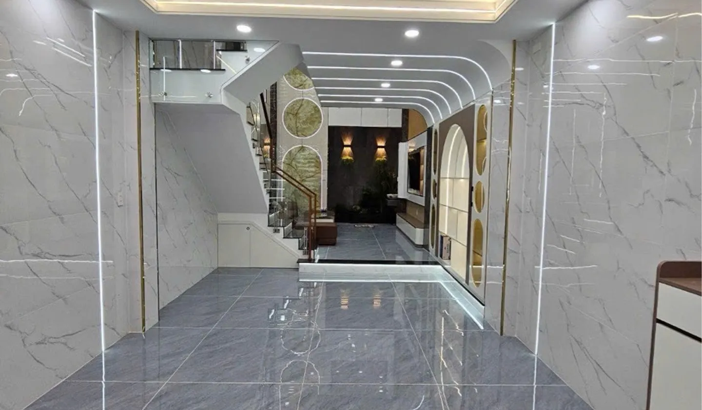 Bán nhà riêng 5 tầng có gara xe hơi tại Trung Mỹ Tây, diện tích 50.5 m²... Bán nhà riêng tại Trung Mỹ Tây, Hồ Chí Minh 01