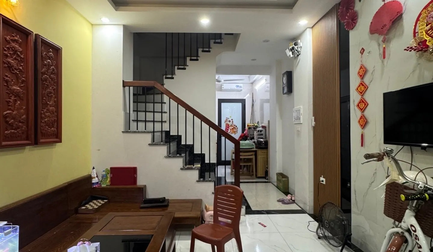 Nhà lô góc 4 tầng 33m2 tại Bát Khối, ô tô đỗ cửa, full nội thất... Bán nhà riêng tại Long Biên, Hà Nội 01