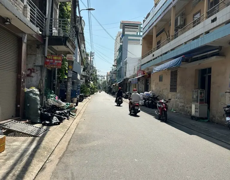 Hàng hiếm Tân Phú! 2 mặt tiền hẻm xe hơi tránh, nhà mới ở ngay, dòng tiền khủng.... Bán owner_side tại Tân Phú, Hồ Chí Minh 01